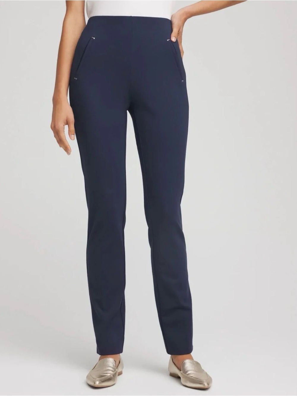 Chicos Women’s Pull On So Slimming 360 Juliet Pant Ankle Jeans Blue Size 8 (1)